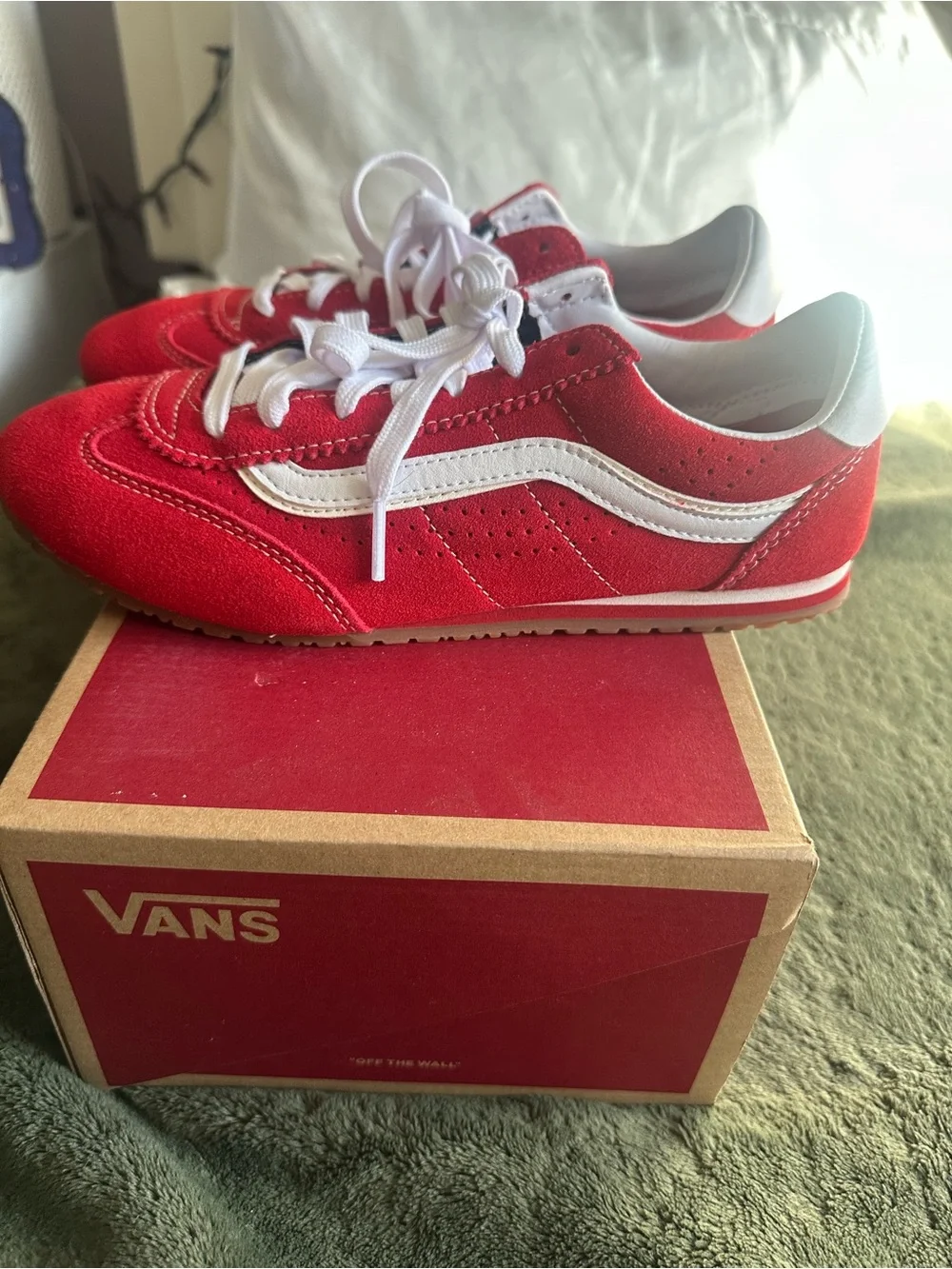 Vans Women's Red and White Low-Top Sneakers